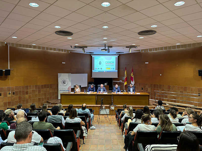 85--Inauguración-de-la-Jornada-final--Rector,-Director-provincial-de-educación